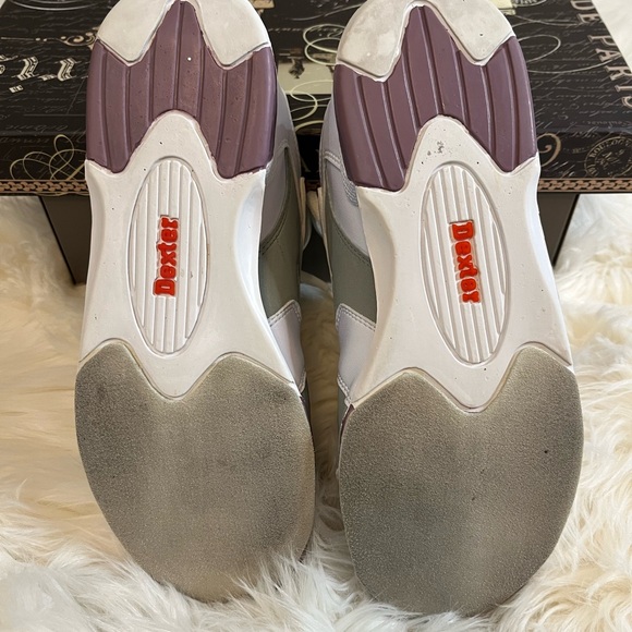 Dexter women’s bowling shoes. Size 7.5 - Picture 6 of 8